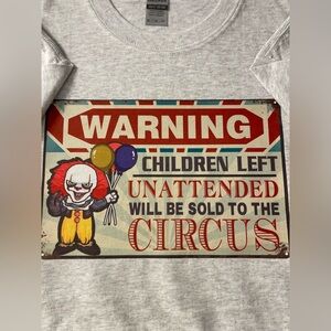 New …Xtra large Scary Circus Clown light gray Tee 🖤